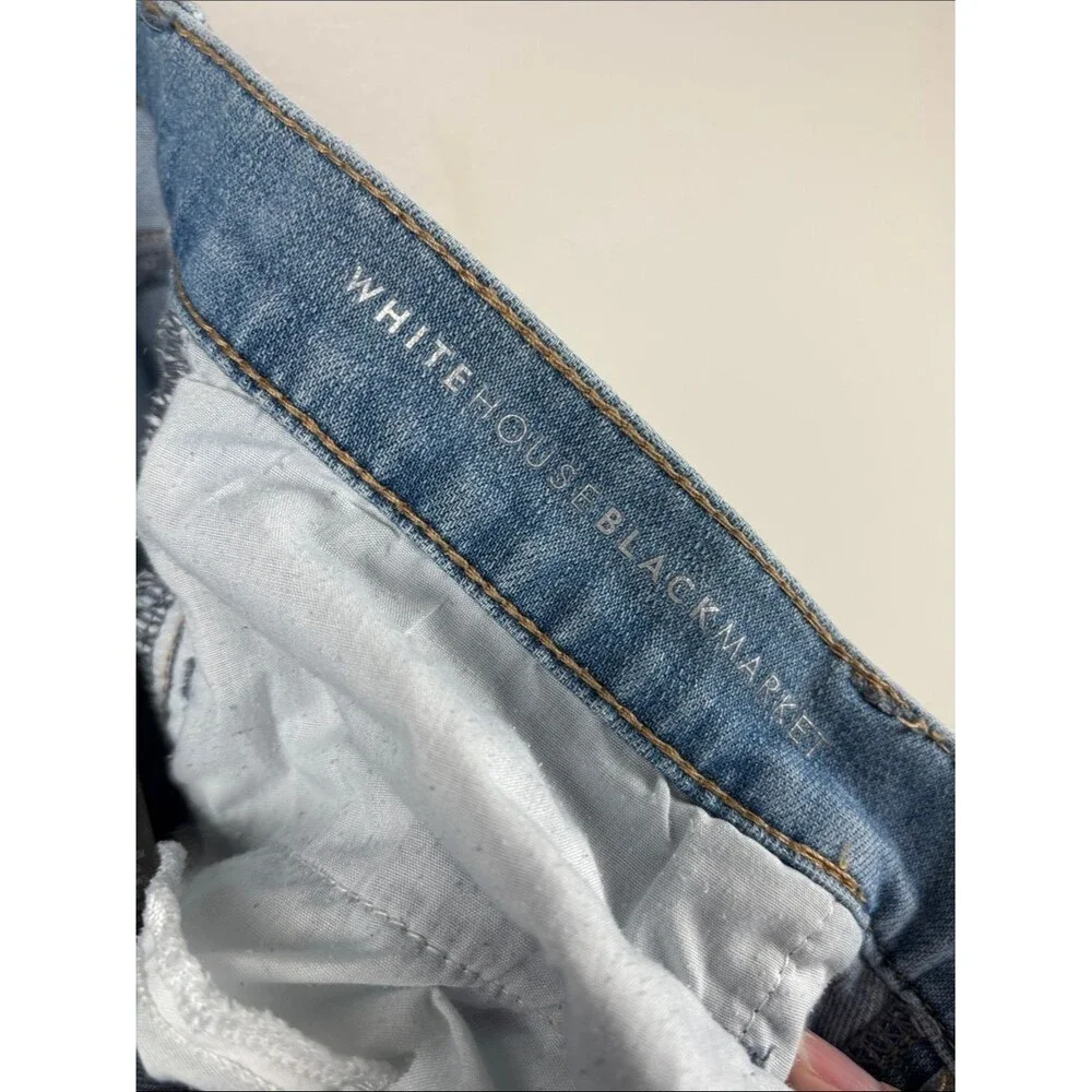 White House Black Market Light Blue Embroidered Floral distressed Jeans